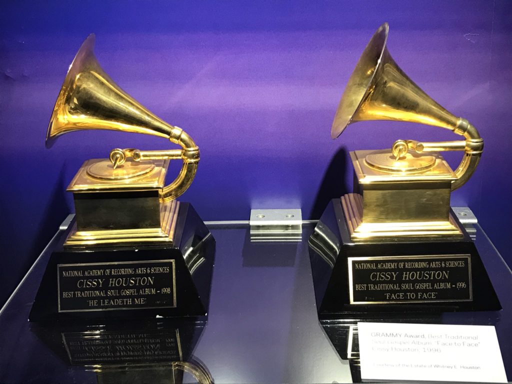 A Song for You': The Grammy Museum Experience at the Prudential Center” –  Writing New Jersey Life